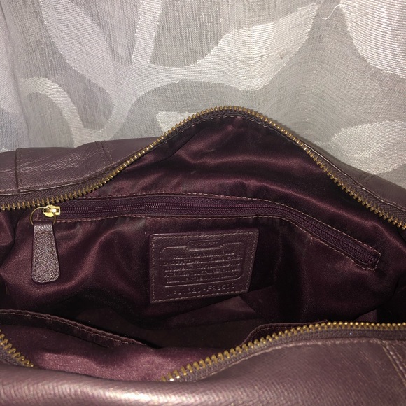 Like NEW COACH! gently used shoulder purse 💜!! - Picture 6 of 7